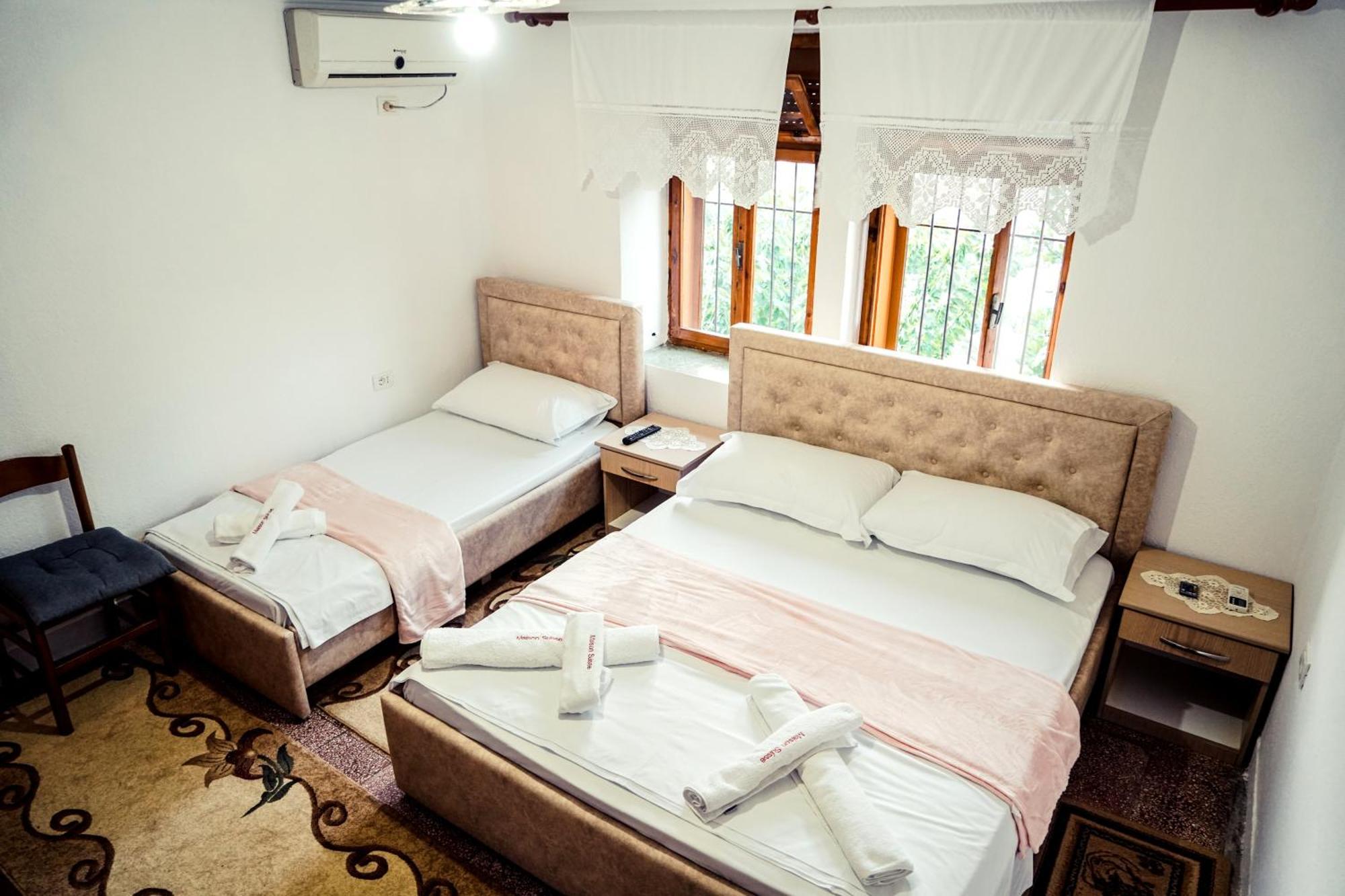 Guesthouse Arber Gjirokastër 외부 사진